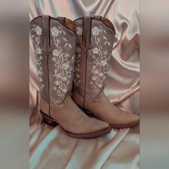 Tanner Hand Crafted Leather Boots - Picture 1 of 9